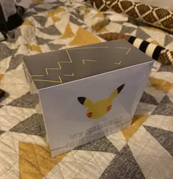 Pokemon TCG: 25th Anniversary Celebrations Elite Trainer Box (2021) 820650809439 - Image 2