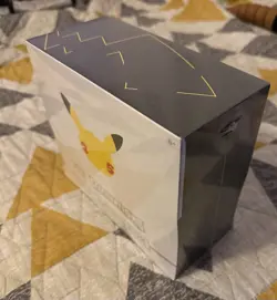 Pokemon TCG: 25th Anniversary Celebrations Elite Trainer Box (2021) 820650809439 - Image 3