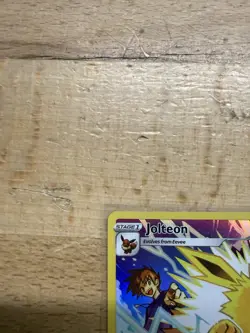 2022 Pokemon TCG SWSH Brilliant Stars TG04/TG30 Jolteon Holo - Image 2
