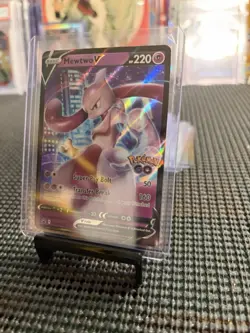 Mewtwo V SWSH223 SWSH: Sword & Shield Promo Cards Holo - Image 1