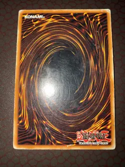 Yu-Gi-Oh! Dark Magician -SDY-006- Ultra Rare- Unlimited DAMAGED! - Image 3
