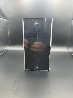 Pokemon TCG: 25th Anniversary Celebrations Elite Trainer Box (2021) 820650809439 - Image 3