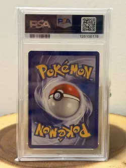 2005 POKEMON EX UNSEEN FORCES POKEMON ROCKS AMERICA #29 LUGIA PSA 8 - Image 2