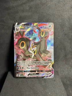 Pokemon TCG Umbreon VMAX TG23/TG30 Sword & Shield: Brilliant Stars - Image 1