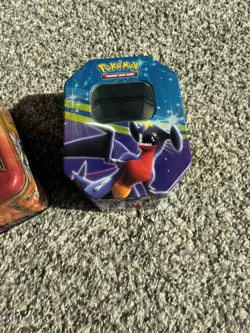 Pokemon TCG Sun & Moon Collectors Tin Metal Chest Lunchbox 2017 + Figurines lot - Image 5