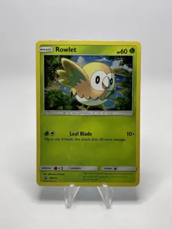 Rowlet SM153 - Holographic - Black Star Promo - 2018 Pokemon TCG HP Card - Image 1
