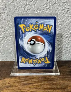 Orbeetle V 020/185 Swsh04: Vivid Voltage Ultra Rare Holo Pokemon TCG - Image 2