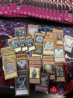 Yugioh Blue Eyes Assorted Bulk lot 30 Cards LP-NM - Image 1