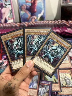 Yugioh Blue Eyes Assorted Bulk lot 30 Cards LP-NM - Image 3