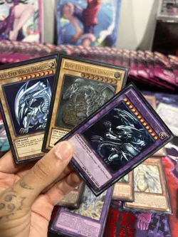 Yugioh Blue Eyes Assorted Bulk lot 30 Cards LP-NM - Image 4