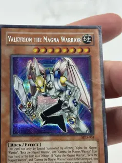 Valkyrion The Magna Warrior SDD-001 Prismatic Secret Rare Holo MP/HP See Pics - Image 4