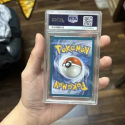 2022 POKEMON SWORD & SHIELD SILVER TEMPEST PORTUGUESE FULL ART/LUGIA V PSA 8 - Image 2