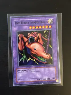 Twin-Headed Thunder Dragon - Retro Pack 1-RP01-EN042 - Image 1