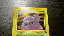 POKEMON TCG - ENGLISH FOSSIL SET MUK 13/62 HOLO RARE CARD LP MP - Image 4
