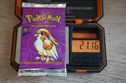 21.16g Pokemon TCG Base Set 2 Booster Pack 2000 Pidgeot Art WOTC Vintage Sealed - Image 1