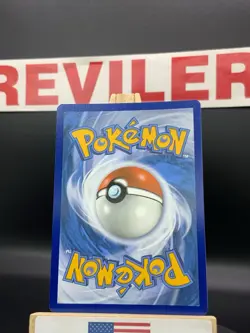 Pokemon Pikachu Shining Legends Cracked Ice Holo 28/73 HP60 Card 2017 - LP - Image 5