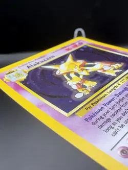 Alakazam 1/130 Holo Rare Base Set 2 Vintage Pokemon Card NM/LP - Image 3