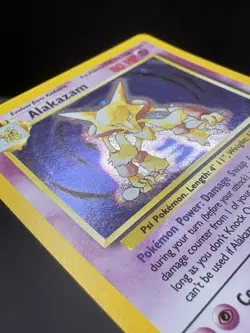 Alakazam 1/130 Holo Rare Base Set 2 Vintage Pokemon Card NM/LP - Image 4