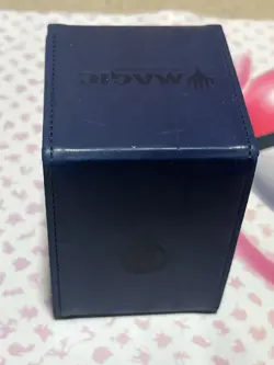 Mtg Ultra Pro Deck Box Leather Alcove Flip Magnetic Blue Mana Symbol Commander - Image 4