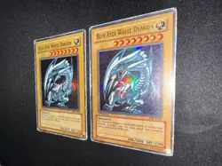 2x 1st Edition BLUE EYES WHITE DRAGON SDK-E001 Ultra Rare HEAVY PLAYED YuGiOh HP - Image 4