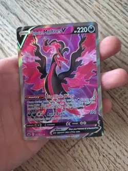 Pokemon TCG Galarian Moltres v Full Art Ultra Rare Chilling Reign - Image 2