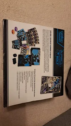 Pokemon TCG Black Bolt Elite Trainer Box BRAND NEW & SEALED - Image 5