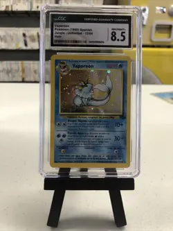 J4 VAPOREON 1999 - Pokemon Jungle Spanish Holo - 12/64 - CGC (8.5)NM/MINT+ - Image 1