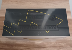 Pokemon CELEBRATIONS 25th Anniversary Elite Trainer Box Factory Sealed - Image 5