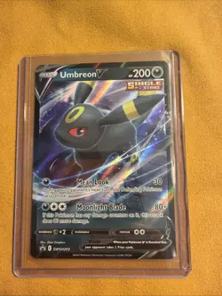 Umbreon V SWSH203 Promo SWSH Black Star Pokemon - Image 1