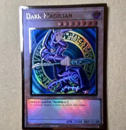Yu-Gi-Oh! Dark Magician 1st Edition Holo Normal ATK 2500 DEF 2100 MAGO-EN002 - Image 1