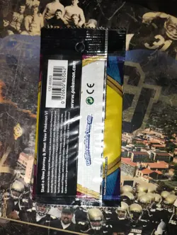 Pokemon Sword And Shield Base 3 Card Foil Pack - Image 2