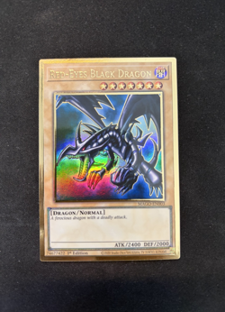 N/M Red-Eyes Black Dragon MAGO-EN003 1st Edition MAXIMUM GOLD RARE Yu-Gi-Oh! - Image 1