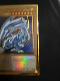 Yu-Gi-Oh! Maximum Gold Blue-Eyes White Dragon Gold Rare 1st Ed MAGO-EN001 - Image 5