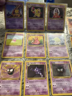 Dark Arbork Pokemon Vintage Holo And A Bundle Of Vintage Commons - Image 1