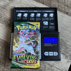 Pokemon TCG: Sword & Shield - Evolving Skies Very Heavy 22.93g Booster Pack 820650808777 - Image 1