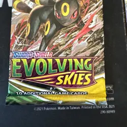1x Evolving Skies Booster Pack Pokemon Factory Sealed (Umbreon ART) Unweighed 820650808777 - Image 3
