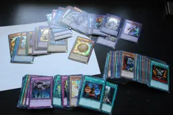 Yugioh cards lot 150+ cards (30+ Foils) Yu-Gi-Oh DUPO YGLD DUDE FIGA SDSH LEDD - Image 1