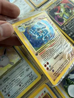 Pokemon Machamp 1st Edition Holo Rare Base Set Card 8/102 100 HP Seismic Toss - Image 1