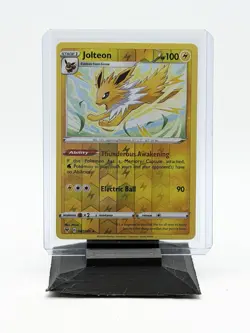 Pokemon TCG Vivid Voltage Reverse Holo Jolteon Card 047/185 - Image 1