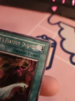 Yu-Gi-Oh Harpies Feather Duster SDD-003 Prismatic Secret Rare LP - Image 2