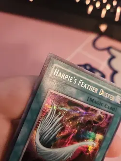 Yu-Gi-Oh Harpies Feather Duster SDD-003 Prismatic Secret Rare LP - Image 3