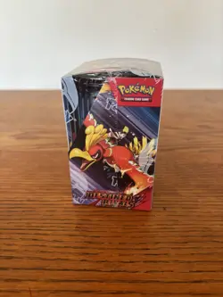 Pokemon TCG Destined Rivals Half Booster Box 18 Packs sealed - Image 5