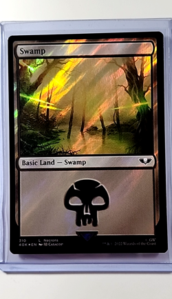 2022 MTG Magic the Gathering Warhammer 40000 40k Surge Foil #310 Swamp Land - Image 1