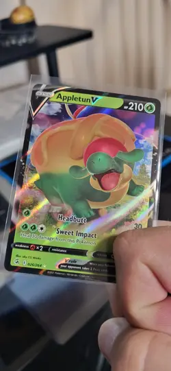 Pokemon Appletun V 026/264 Fusion Strike Ultra Rare Holo Basic 210HP TCG English - Image 3