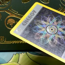 Pokemon 2000 Rainbow Energy Team Rocket Holo SWIRL 17/82 MP - Image 4