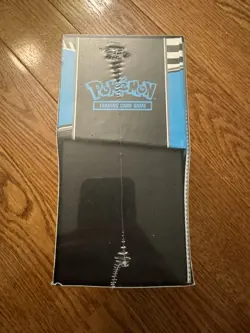 Pokemon TCG Scarlet & Violet Black Bolt Elite Trainer Box Damaged - Image 4