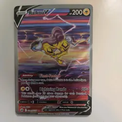 Raikou V GG41/GG70 Holo V Rare Crown Zenith Galarian Gallery Pokemon Near Mint - Image 1