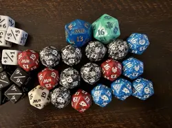 **Magic The Gathering Spin Down Dice, Various Sets, D20 And Counter Lot** - Image 2