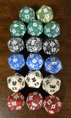 Lot Of 17 Magic The Gathering Spin down Dice - Image 1