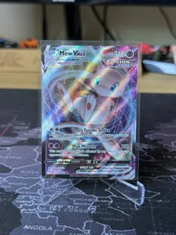 Mew VMAX 114/264 Pokemon Swsh08: Fusion Strike - Image 1